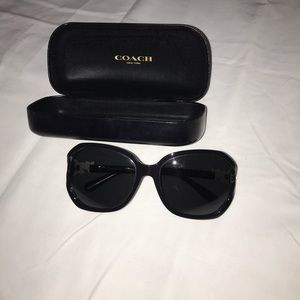 COACH Sunglasses (Black frame/Black Lens) NEW*